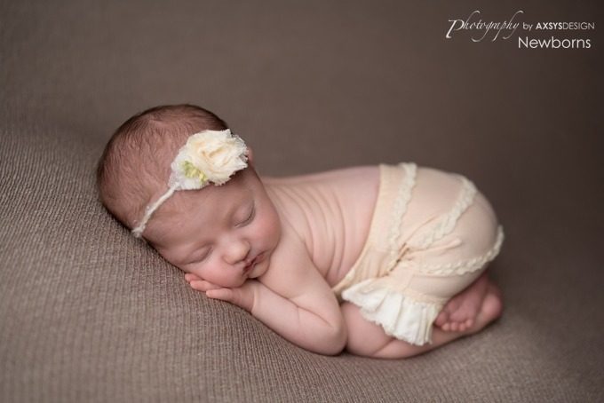 Savannah GA Newborn Photographer